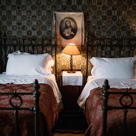 St Benedict - Victorian Bed And Breakfast Hastings Eksteriør bilde