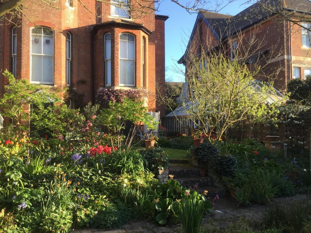 St Benedict - Victorian Bed And Breakfast Hastings Eksteriør bilde
